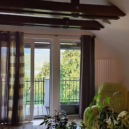 Balcon アパート ブレッド